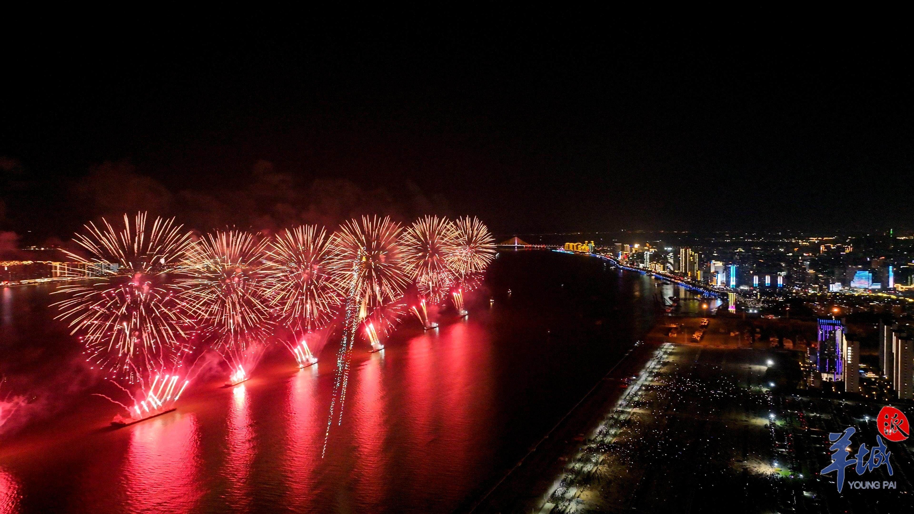 汕頭規(guī)模最大煙花秀，璀璨夜空下的城市盛宴