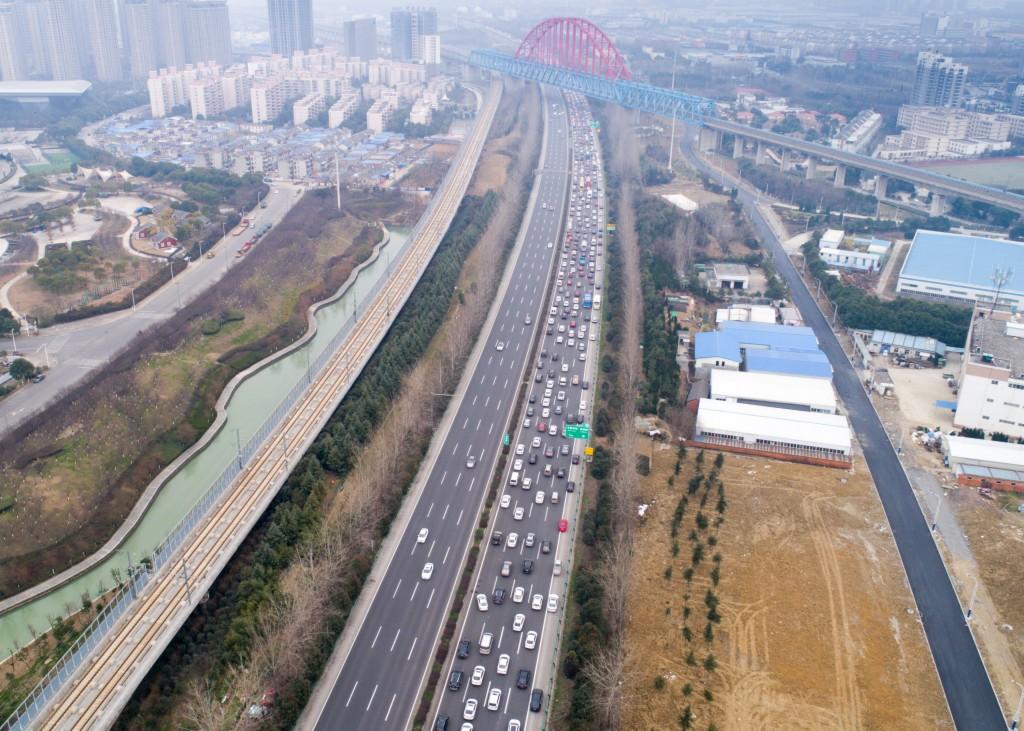 返程車流給到小小的震撼