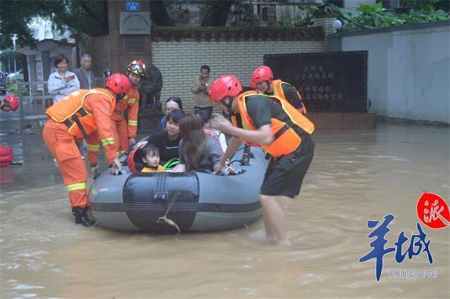 廣東一村驚現(xiàn)鞭炮慘案，多人高空跌落生死未卜！深度揭秘事件背后真相