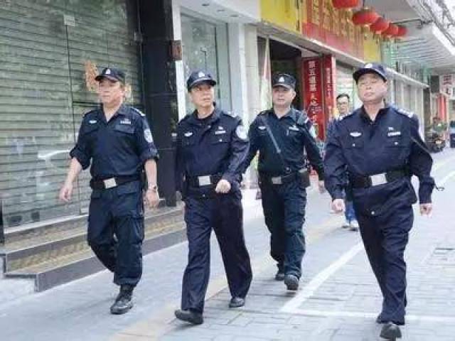 警界黑科技大揭秘，DeepSeek出馬，民警神技助歸途，馬兒回家的奇跡！