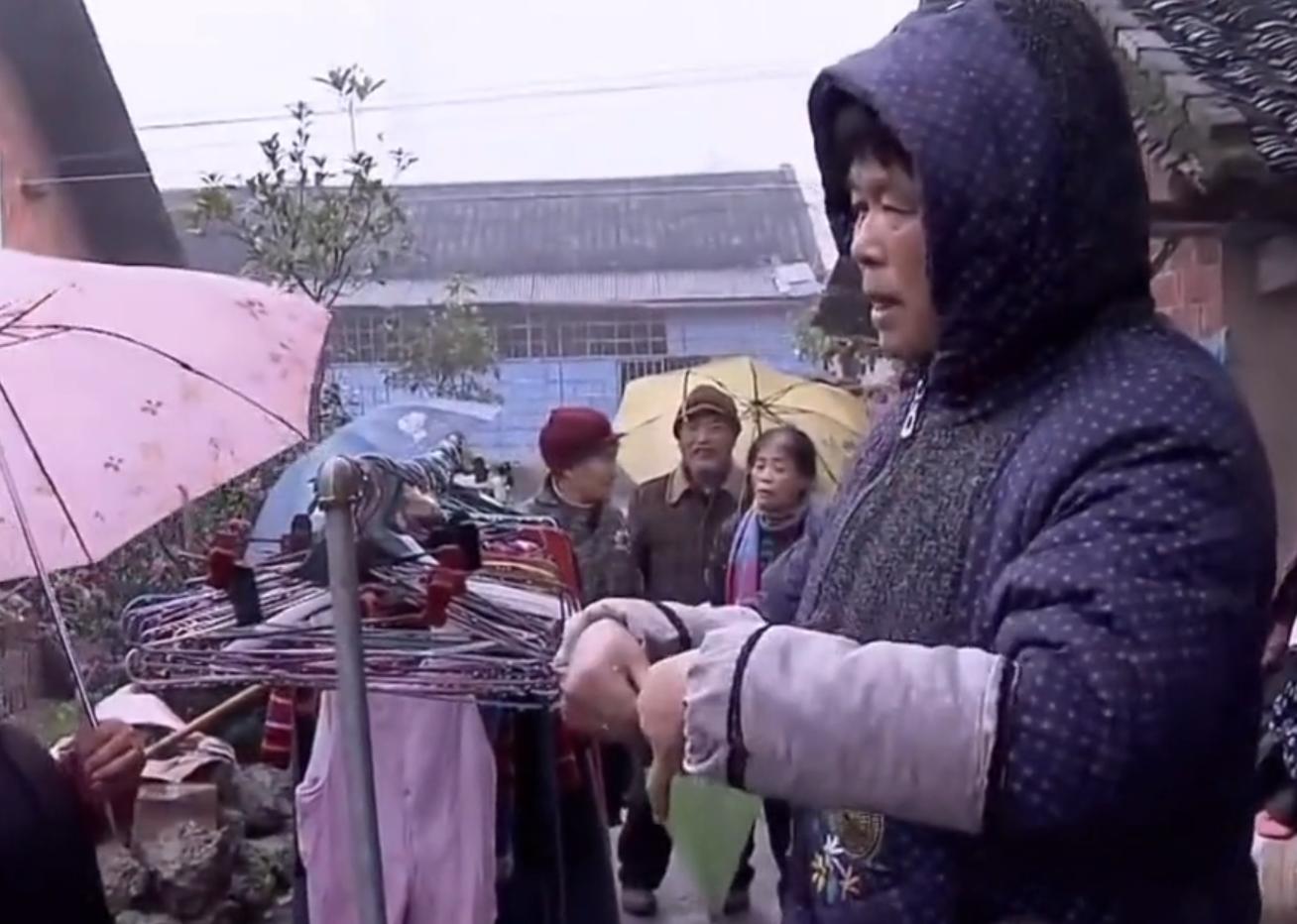 大學(xué)生釣到50斤大魚(yú)背后的故事與挑戰(zhàn)，一次超越自我的垂釣之旅！