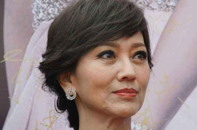 71歲趙雅芝與66歲陳美琪罕見(jiàn)同框，歲月美人依舊驚艷時(shí)光！